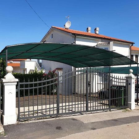 Schreng Apartments Malinska Εξωτερικό φωτογραφία