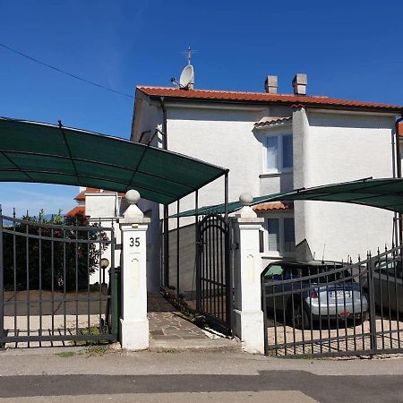 Schreng Apartments Malinska Εξωτερικό φωτογραφία